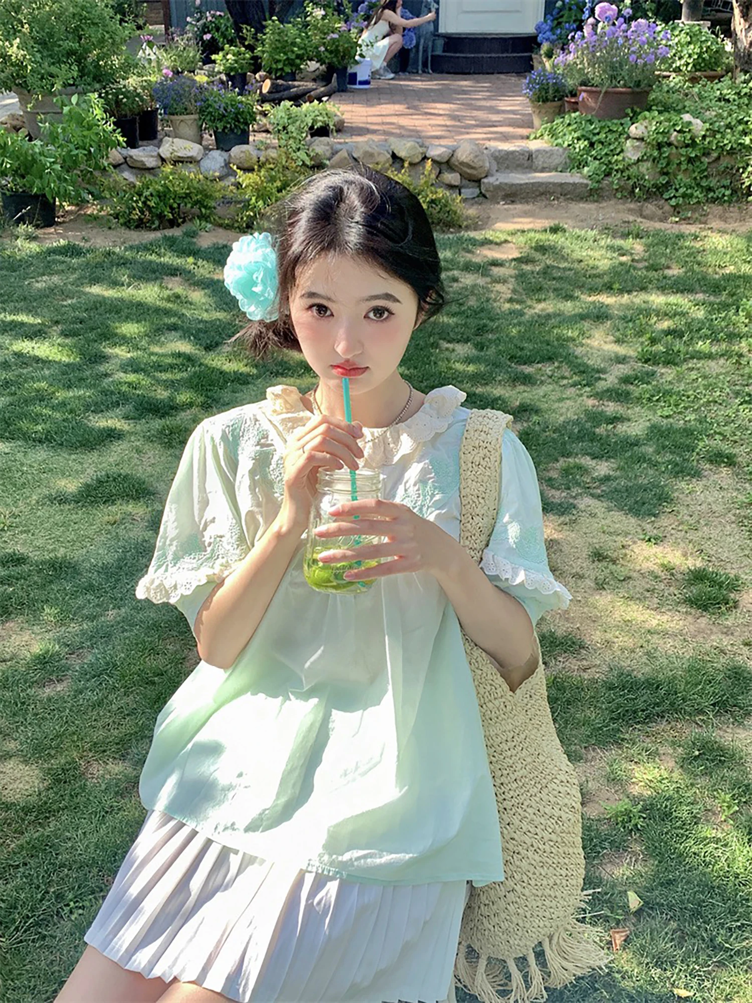 

Vanwenwen Sweet Style Loose Short Sleeve Lace Trim Women's Shirt Spring Green Casual Top for Young Girls