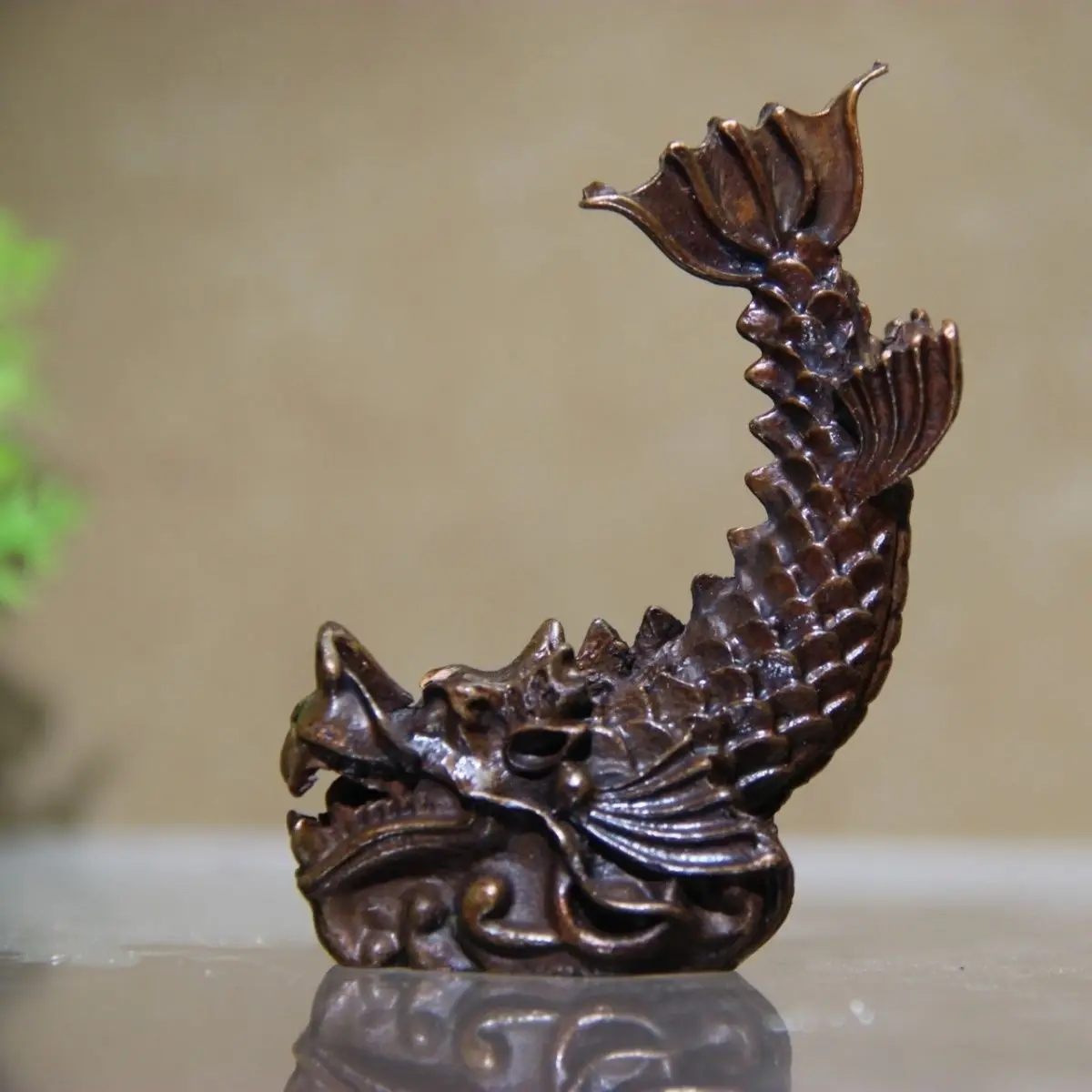 Retro Tail-raising arowana Ornament Decoration Tea Pet Figurines Desk Decor Accessories