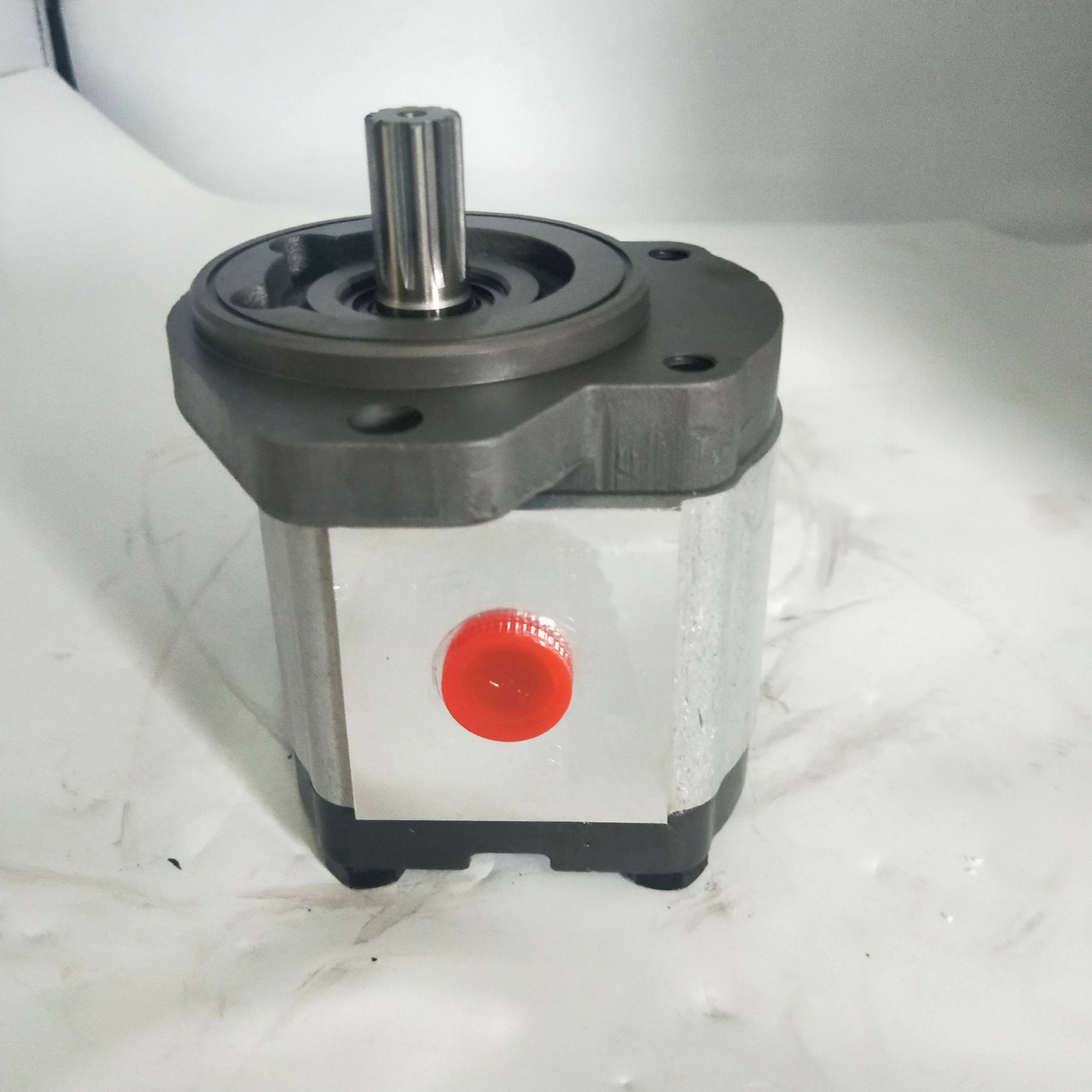 Pompa ad ingranaggi ad alta pressione serie AZPF AZPFF-11-005/004LCB2020MB AZPFF-11-014/008LRR20KB-S0081 AZPFF-11-016/014RRR2020KB-S0081