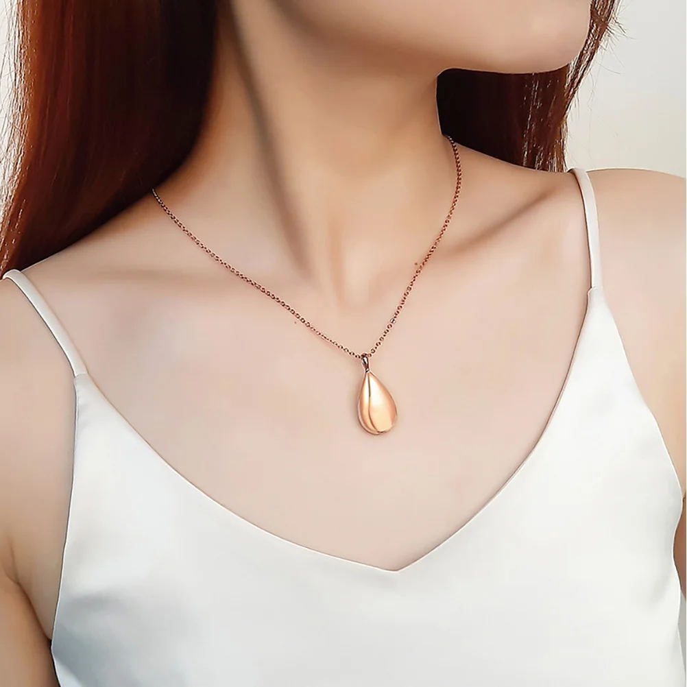

Urn Pendant Necklace Mother's Day Diffuser Oil Cassette Jewelry Scent Titanium Steel Bottle Miss for Women