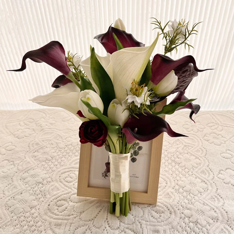 باقة دائرية صناعية مع زنابق الكالا باللون الأرجواني والأبيض والزنبق - تشكيلة زهور حرير الزفاف لحفلات الزفاف #4