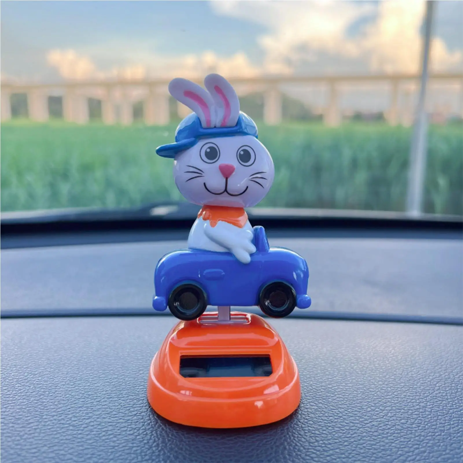 Figuras de dança movidas a energia solar coelho agitando boneca brinquedo decoração coelho dança solar bobble balançando cabeça para mesa de escritório do carro