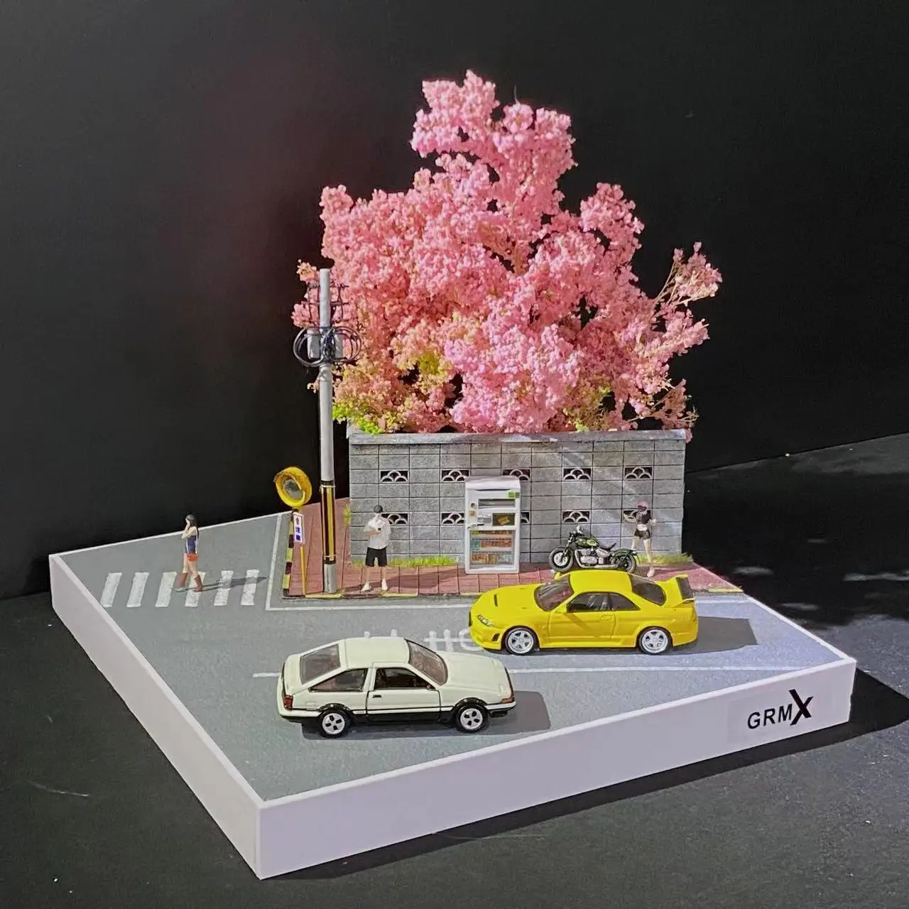 

Model miniature scene photography floor small proportion car model customized doll three-dimensional sand table ornament