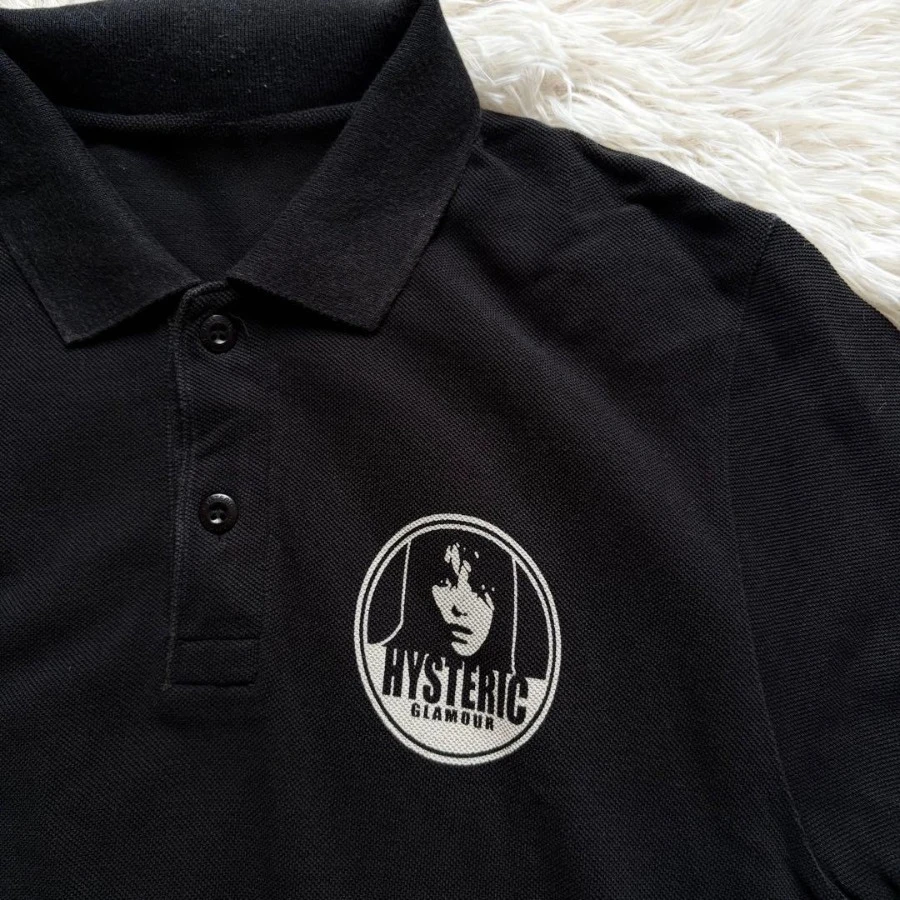 Hysteric Glamour „HYS GIRL“ Mehrfarbig Bedrucktes Poloshirt Schwarz Oversized Sommer Neu Damen Vintage Atmungsaktives T-Shirt Streetwear – Detail 5