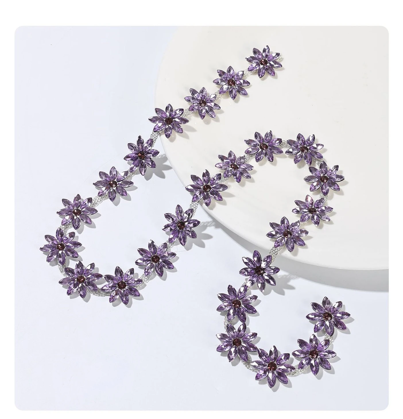 5 Yards Strass-Kette Kristall-Diamant-Zubehör DIY-Bastelzubehör Geschenke Dekoration Blumenförmiges Strass-Band Nähzubehör – Detail 4