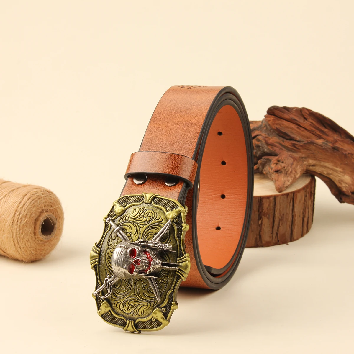 2025 جديد رجل أحمر العين الجمجمة النحاس مشبك 3.7 سنتيمتر واسعة حزام خصر عصري للرجال والنساء أحزمة نمط الدنيم الغربي cintura uomo