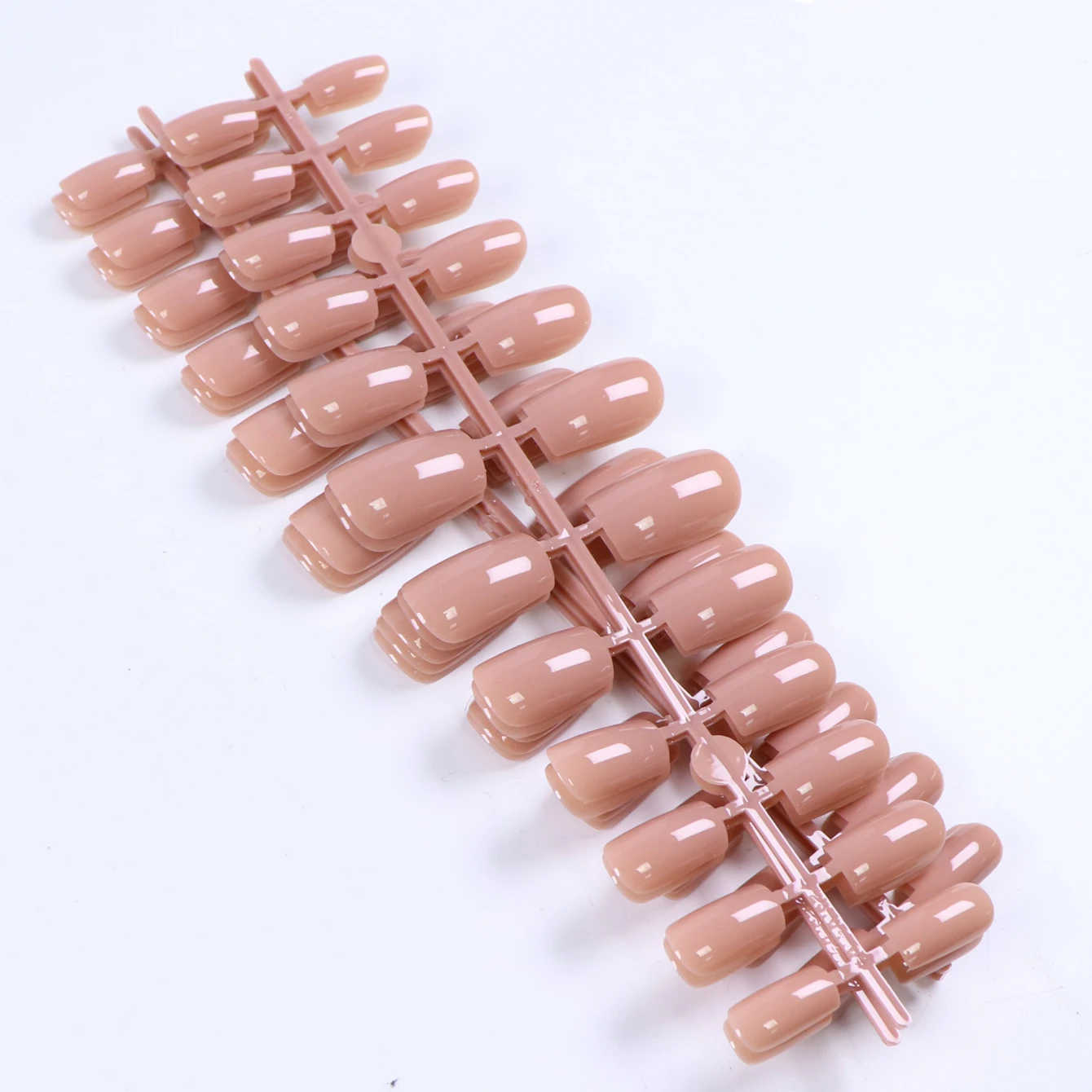 120 ชิ้น Medium Square Nude สีชมพูเล็บปลอมที่ถอดออกได้และนํากลับมาใช้ใหม่ Jelly กาว 5 ชิ้น Cuticle Pusher, เหมาะสําหรับหญิง