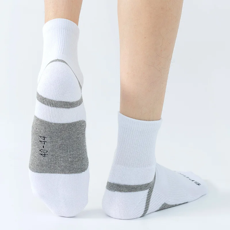 Professional Tennis Badminton Basketball Sport Crew Socks Men/ Women Performance Thick Cushion Moisture Wicking Athletic Sock