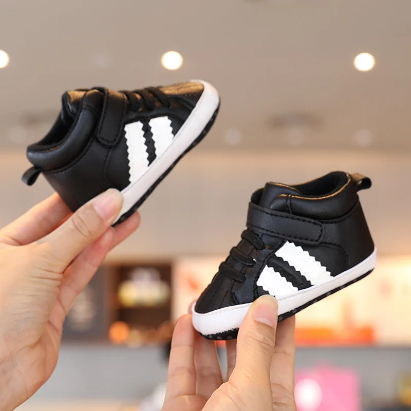 2024 Newborn Baby Shoes Boy Girl Classical Sport Soft Sole PU Multi-Color First Walker Casual Sneakers White Baptism Shoes