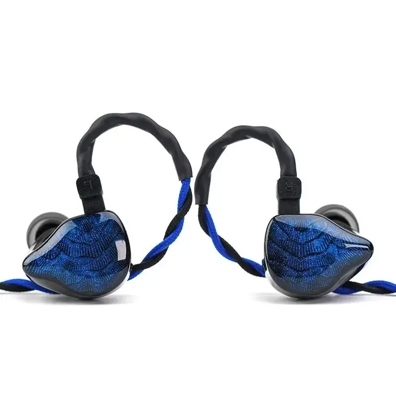 First ear circle four-iron in-ear wired earphones HIFI music games can be exchanged