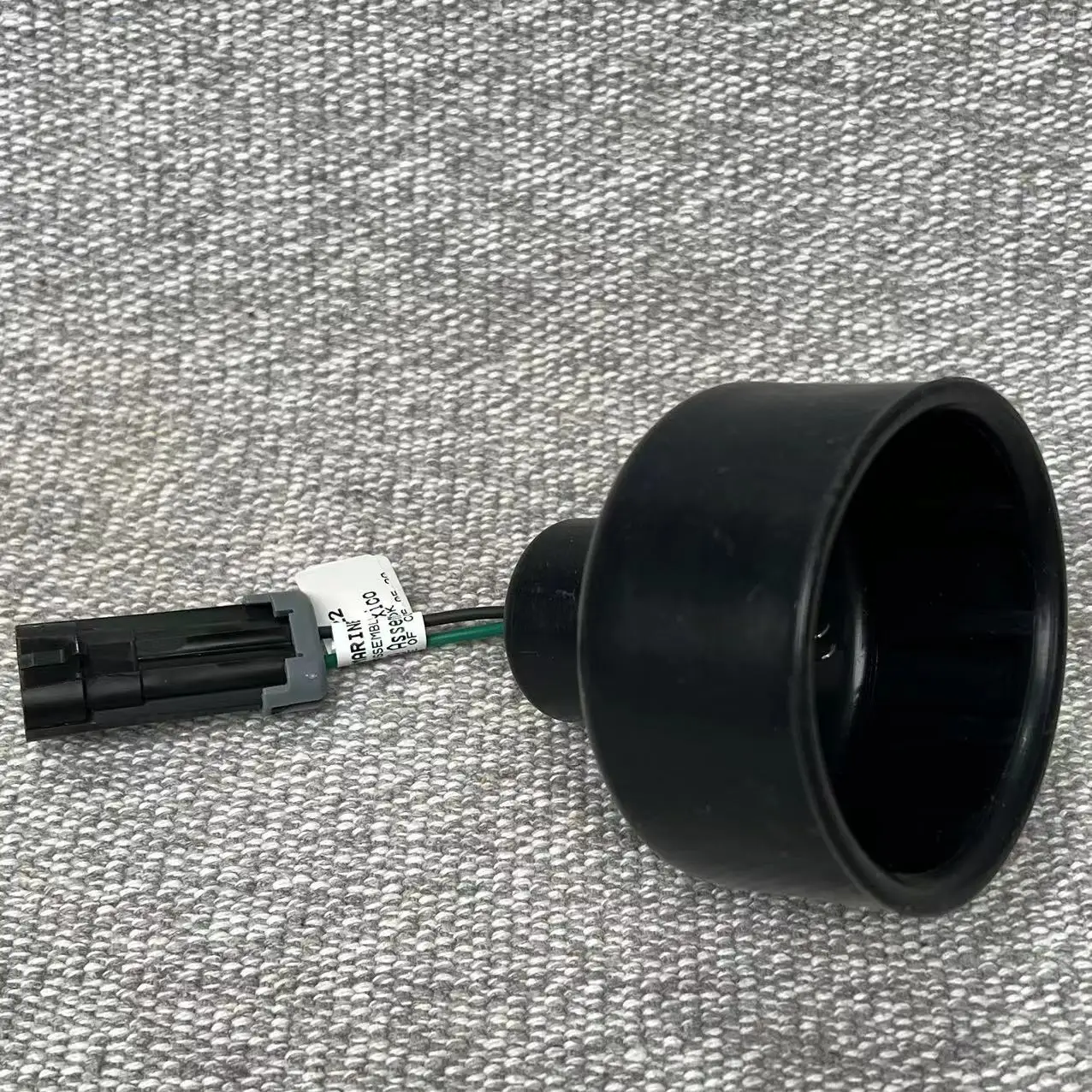 Original imported oil-water separator sensor 8M0095659 8M0157616 genuine for outboard engines