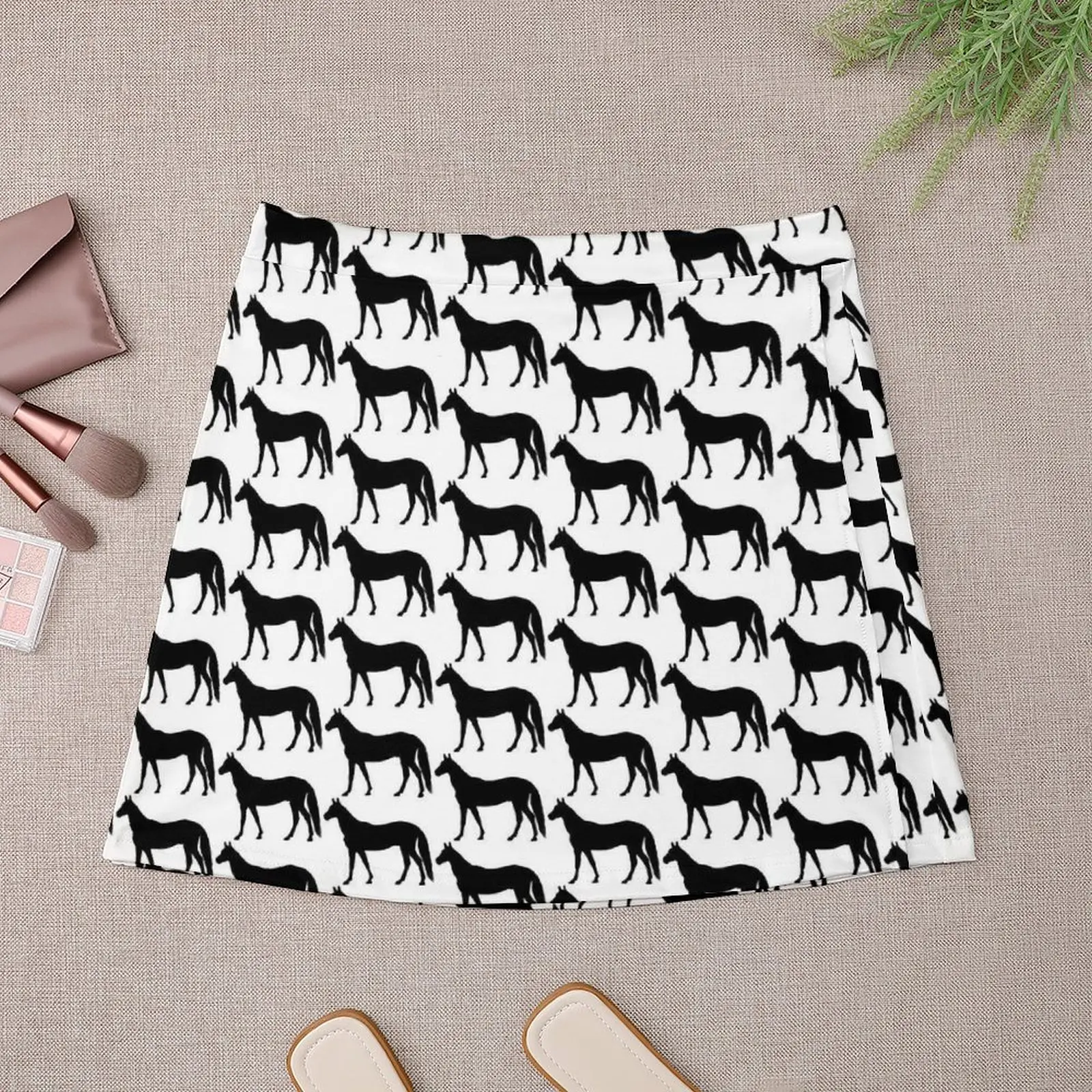 Horse Pattern Skirt Animal Beautiful Black White Horses Elegant Mini Skirts High-waist Print Y2K Casual Skirt Big Size 3XL 4XL