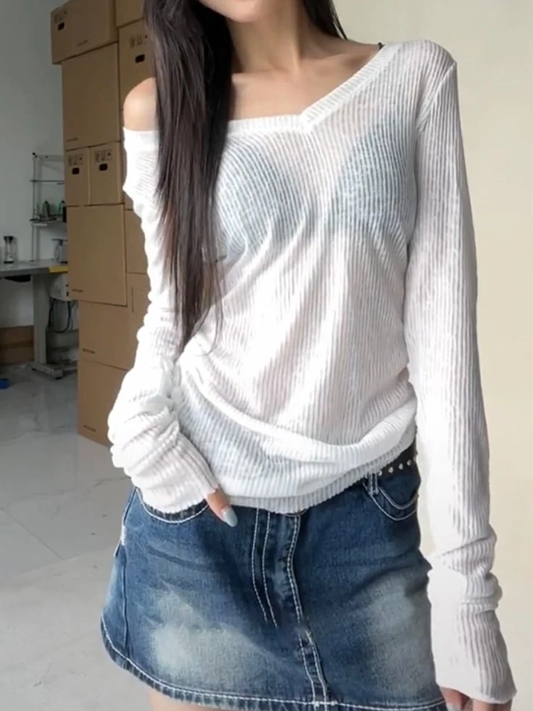 V-neck See-through Tops Basic Knitwear for Women T-shirt Spring and Summer New Slim Sweet Black Bottoming Top