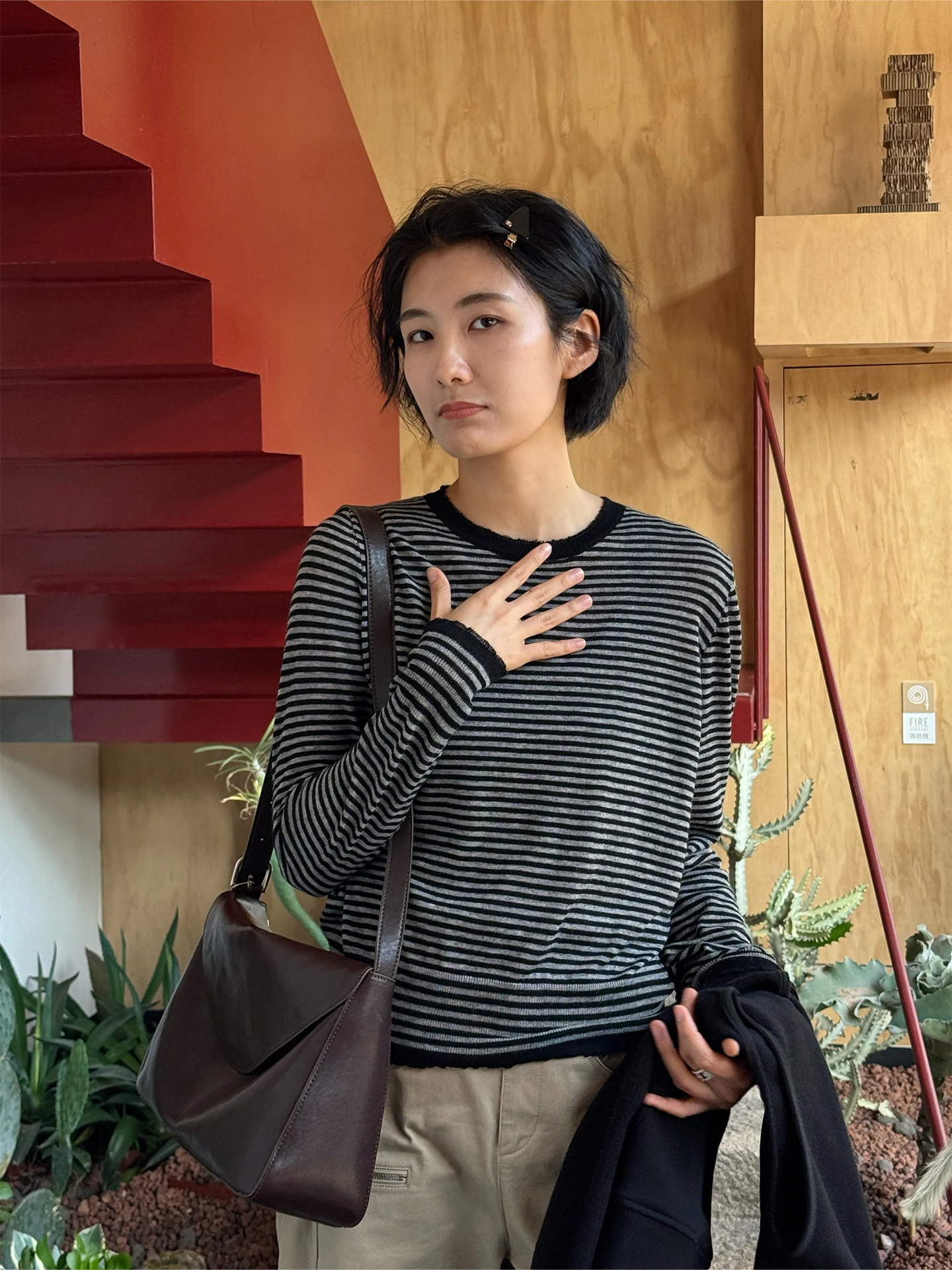 

Женский вязаный шерстяной свитер Langqing Tong, длинный, в полоску, для ношения под одеждой, винтажный, свободного кроя, весенняя новинка