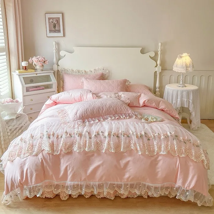 

Pink Lace Embroidery Cotton Duvet Cover Bed Skirt Bed Sheets French Style Home Textile Queen King Size Floral Four-piece Bed Set