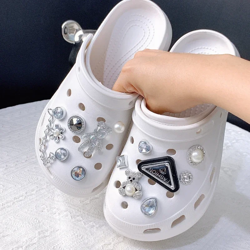 Shoe Charm DIY Buckle Cartoon Bear Triangle Hole Shoe Decoration Buckle Charms Set Accessories Kids Gift