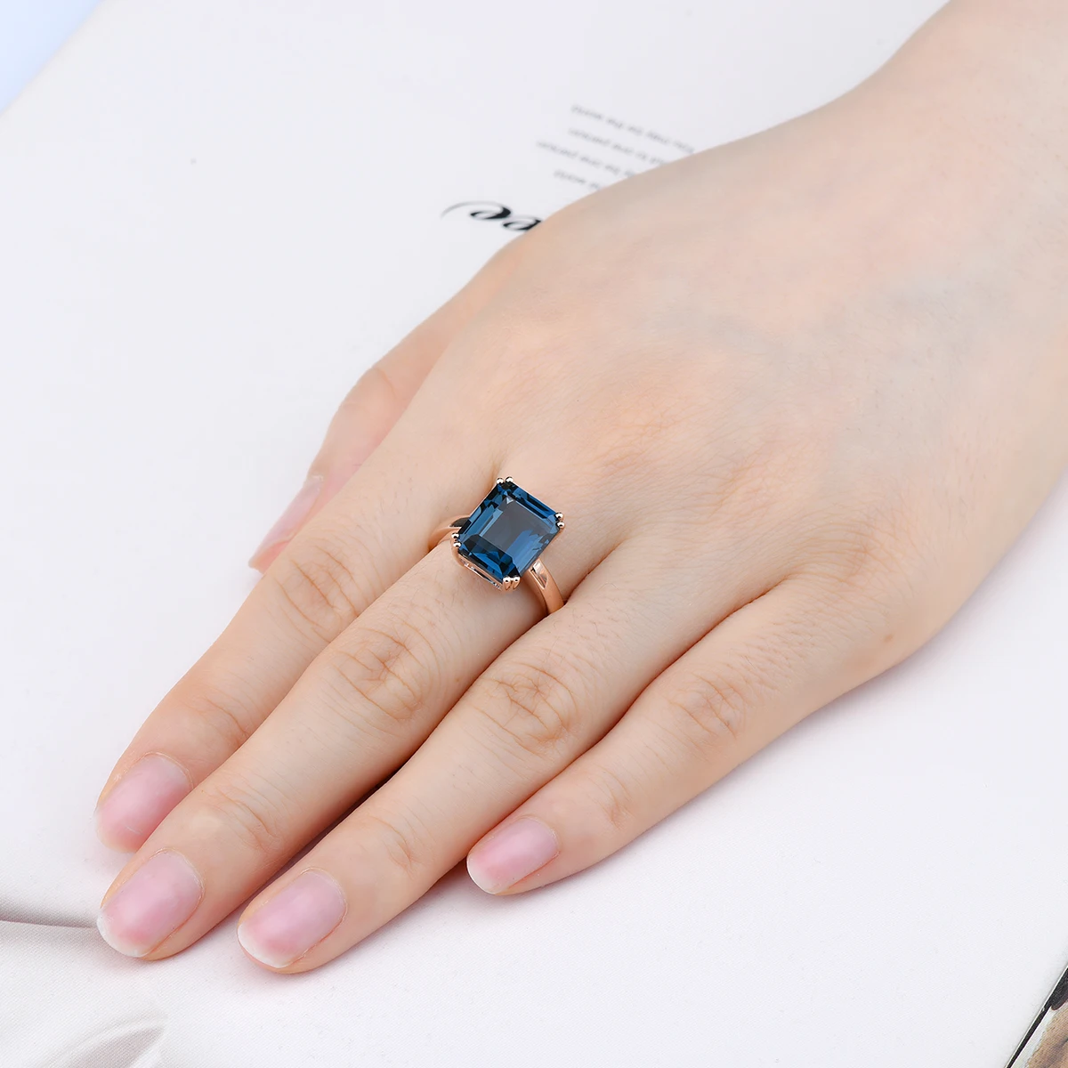 Lohaspie Natural London Blue Topaz Real 9K Rose Gold Ring 6.9 Carats Genuine Gemstone Classic Style Fine Jewelrys Women Gifts