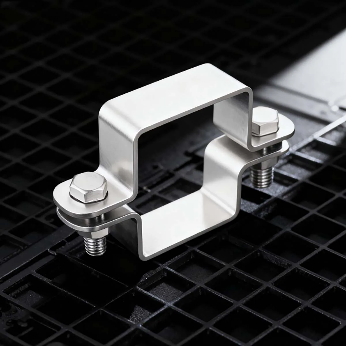 304 Stainless Steel Double Square Pipe Clamp  U-Shaped Saddle Clip Fixed Bracket for Pipe Installation
