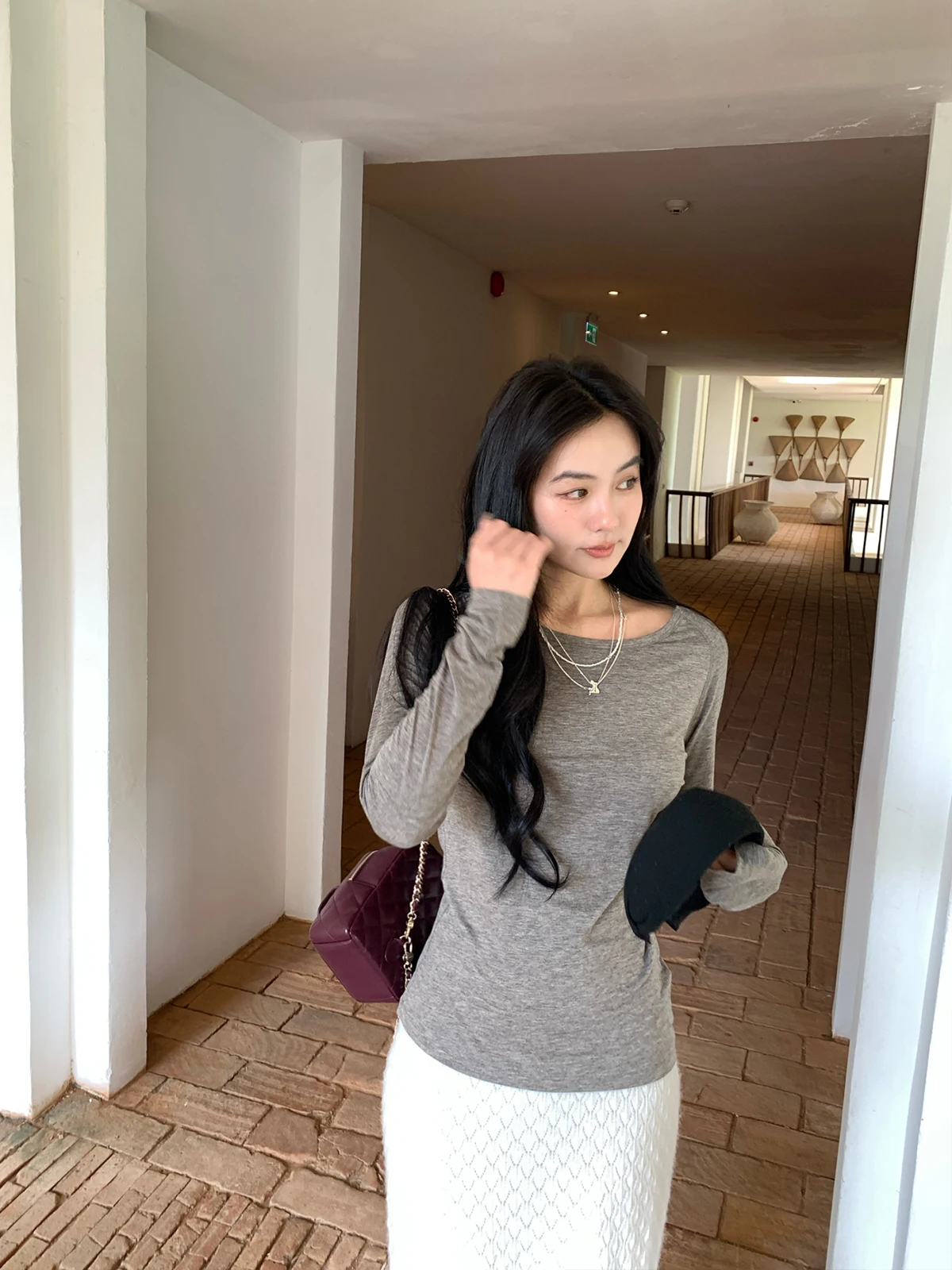 

Футболка Ear Rae Skin-Like Comfort Factor из лиоцелла Lenzing и мериносовой шерсти, с круглым вырезом, ультратонкая, базовая, для повседневной носки, приталенного кроя.