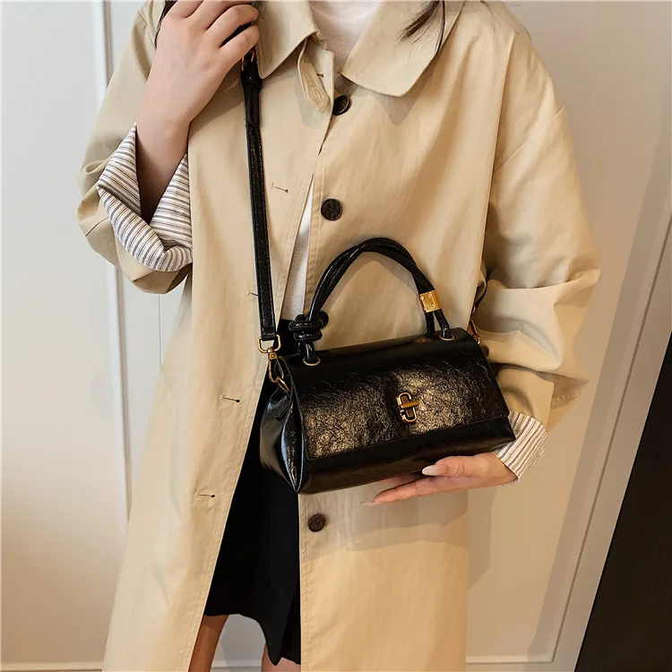 

Новая дизайнерская мини-сумка-мессенджер, женская высококачественная зимняя популярная универсальная сумка на плечо подмышками, классическая универсальная женская сумка