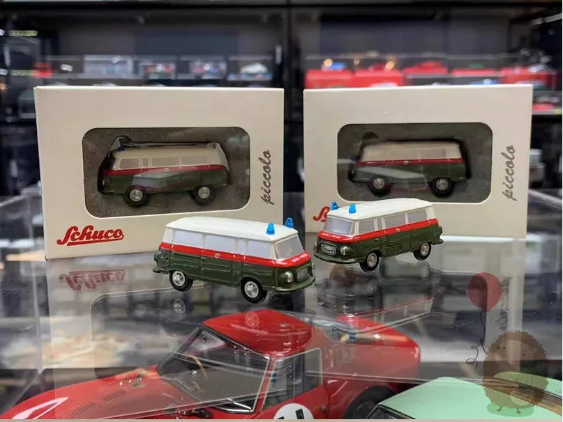 

Schuco 1/87 trabant Piccolo Police Car Alloy Car Model Diecast Collection Gifts