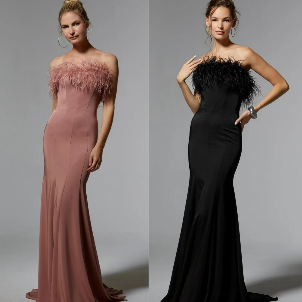 Customized  Classic Modern Style Formal Evening Strapless Floor-Length Mermaid Feathers Satin  Dresses