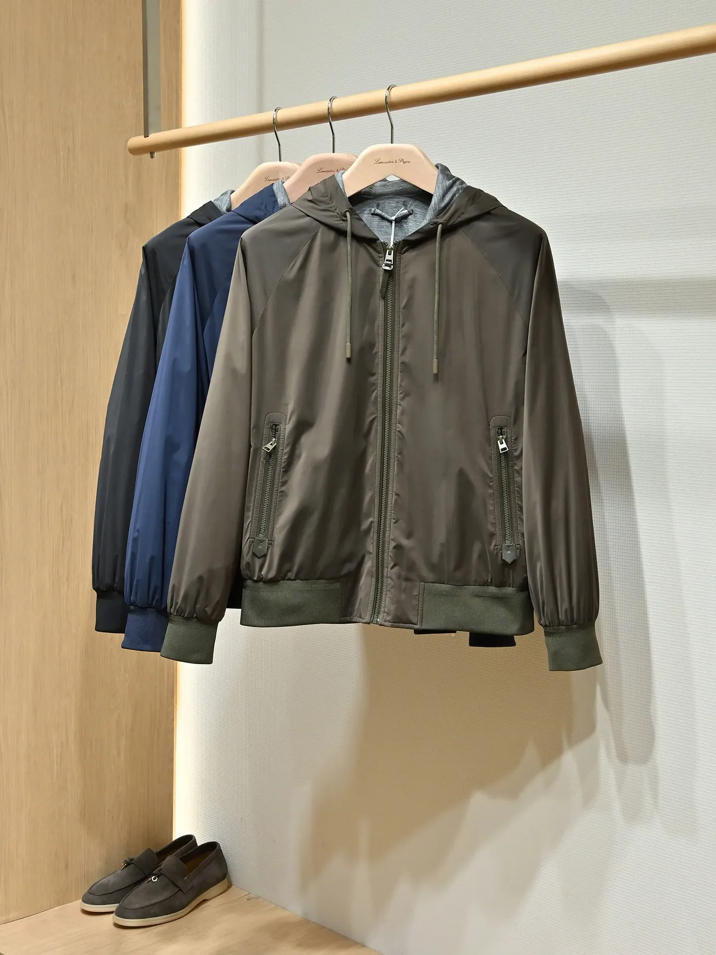 Solona three-proof fabric with wool inside, skin-friendly and breathable hooded jacket