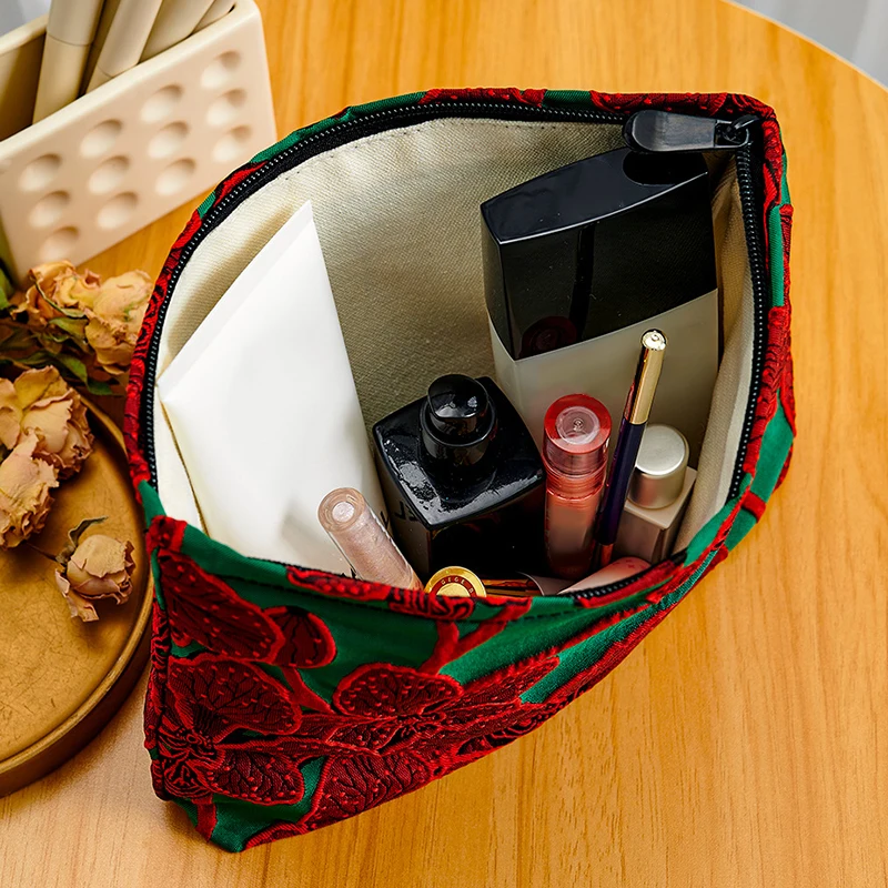Luxury Floral Makeup Bag for Women Red Flower Canvas Travel Toiletry Organizer Cosmetic Pouch Fashionable Ladies Accessory