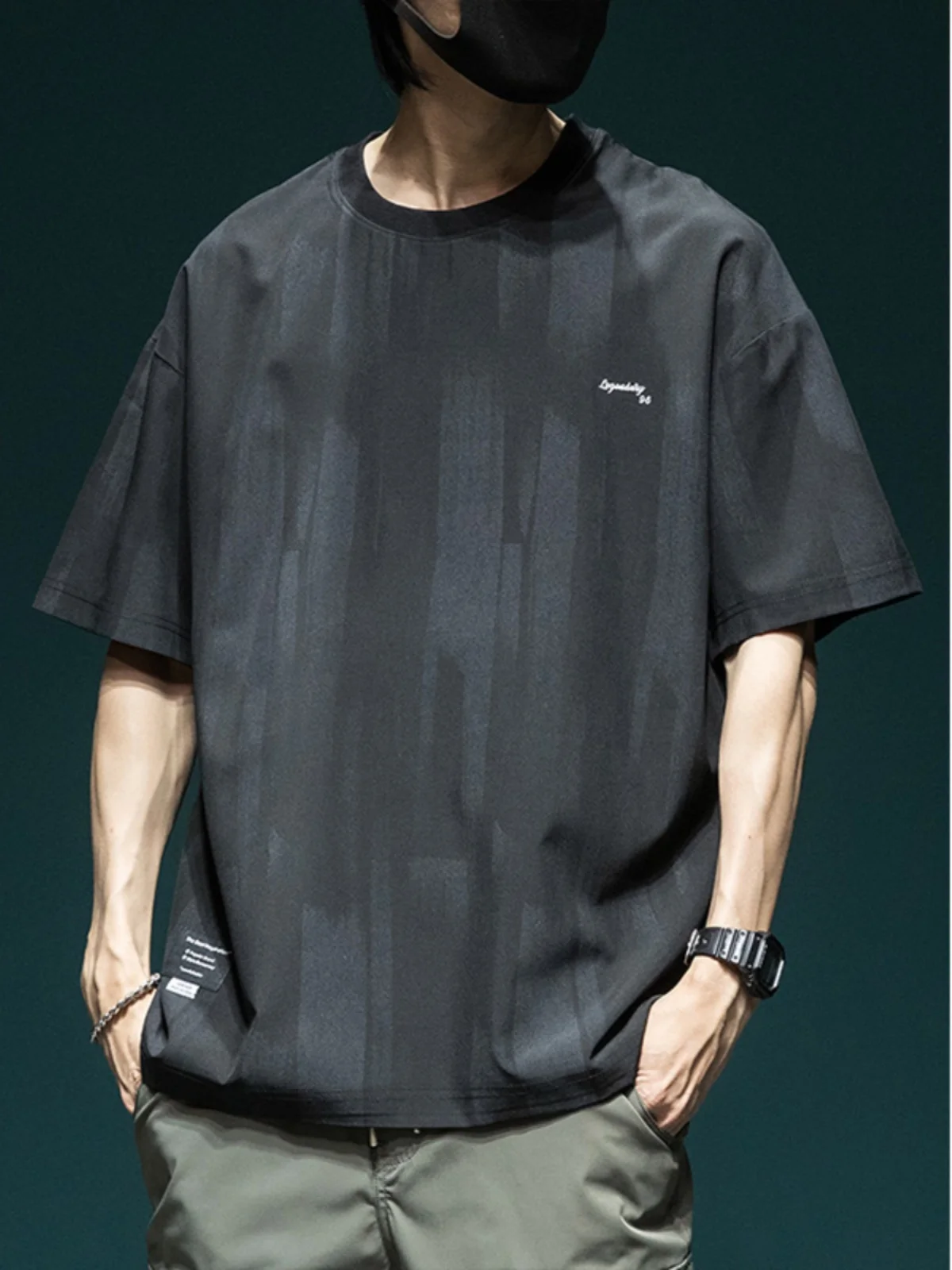 

Loose Ice Silk ort Sve T-irt Men's Summer New Sle Thin Large Size f Sve Qui Dry round Ne Body irt Casual...