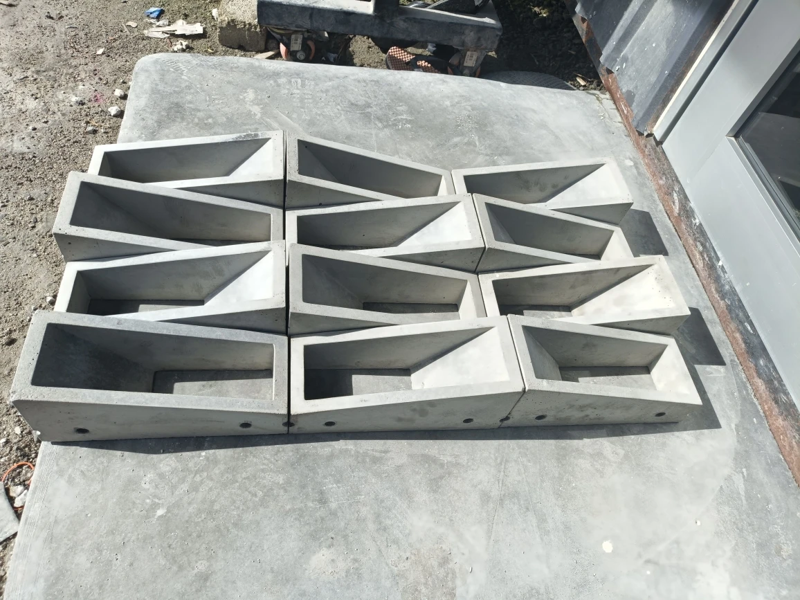 ABS Plastic Hollow Brick Mold Reusable Concrete Cement Decor Block Mould DIY Garden Partition Vent Wall Brick Making Form