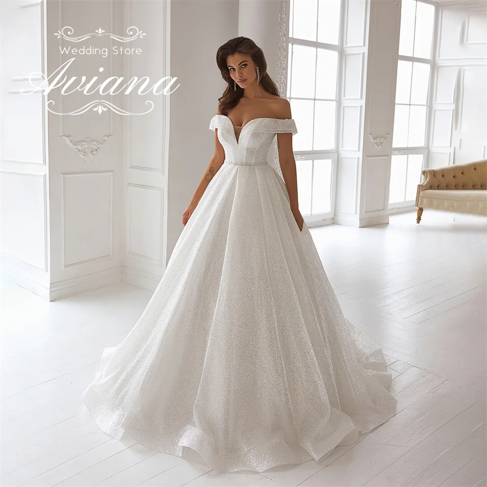 Aviana مخصص الخامس الرقبة قبالة الكتف قصيرة الأكمام عارية الذراعين الدانتيل يصل قطار الاجتياح طول الأرض اللؤلؤ الديكور بريق جديد