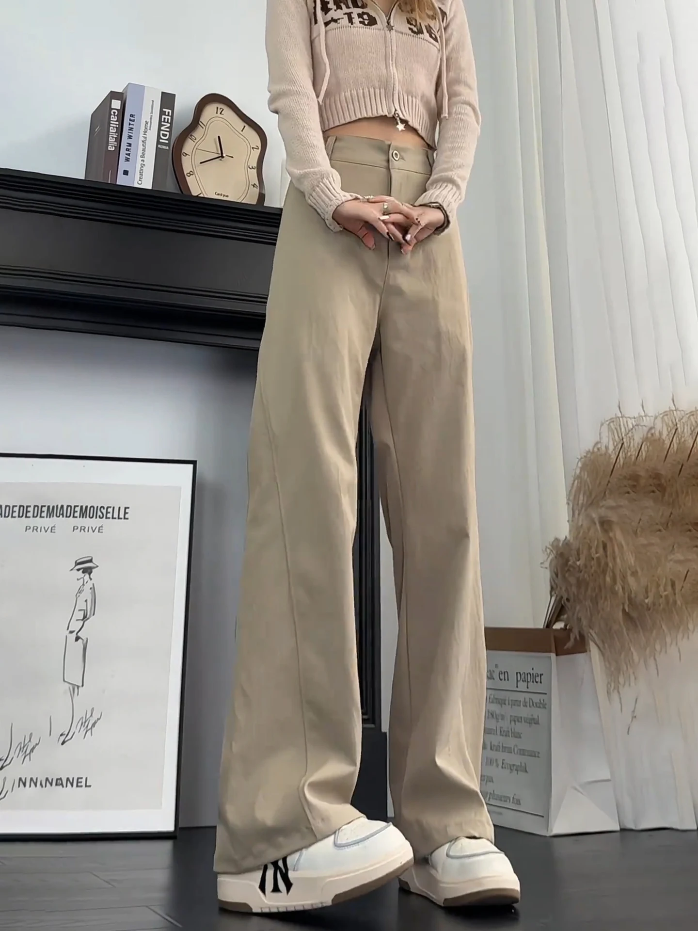 

Khaki American Style Wide Leg Pants Men Women Spring Loose Long Legged Trousers Cleanfit Straight Leg Pants Casual Fashion