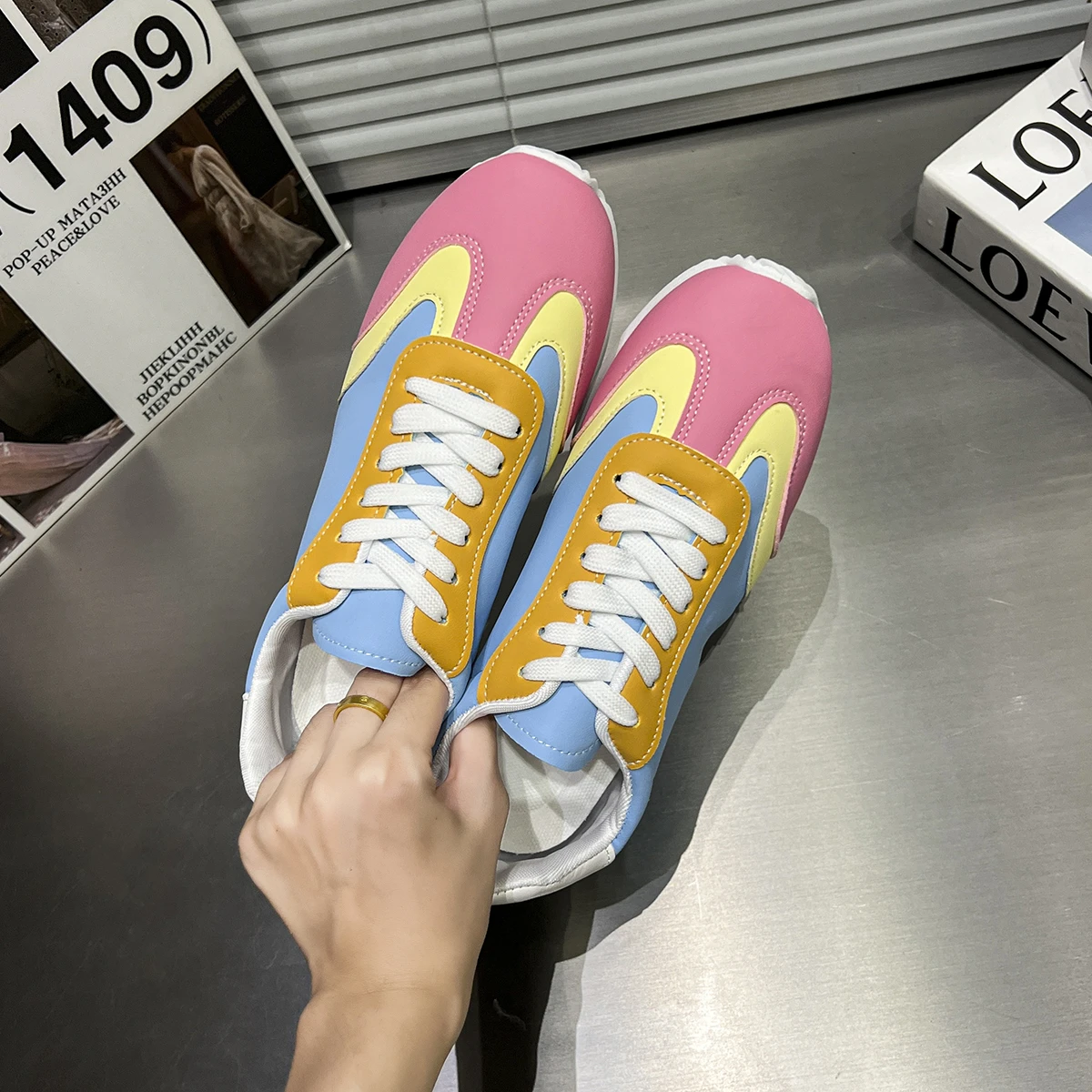 Women Flats Sneakers Fashion Retro Yellow Casual Lace-up Low Cut Sneakers Women Lightweight Breathable Shallow Shoes for Women