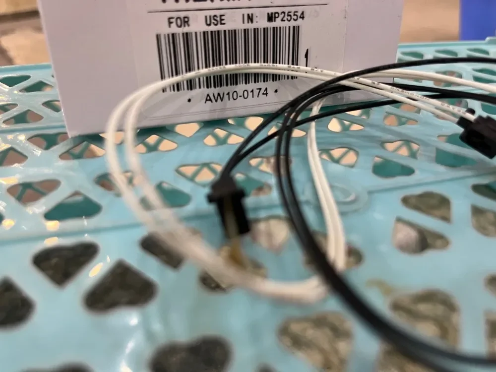 

1pcs. Fuser Thermistor for RICOH MP 2554 3054 3554 5054 6054 SP / MP2554 MP3054 MP3554 MP5054 MP6054