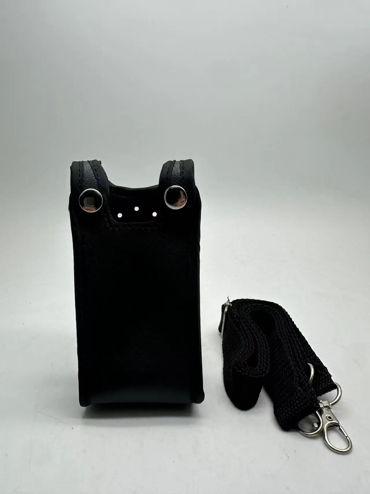 328 หนัง Universal ป้องกันยุทธวิธีสําหรับ Walkie Talkie Multi-Function 2-Way สําหรับวิทยุ