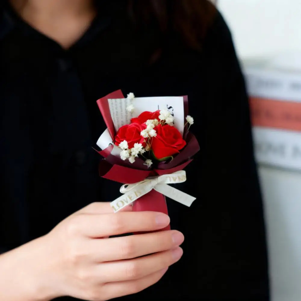 3 Heads Artificial Rose Flower Bouquet Hand Holding Soap Flowers Valentine'S Day Mothers Day Wedding Birthday Gifts Decoration