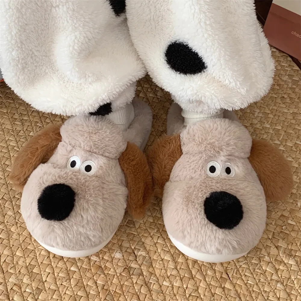 Nowe bawełniane kapcie dla kobiet 2024 Winter New Ankles Cozy Plush Slippers Home Indoor Miękka gruba podeszwa Bawełniane buty