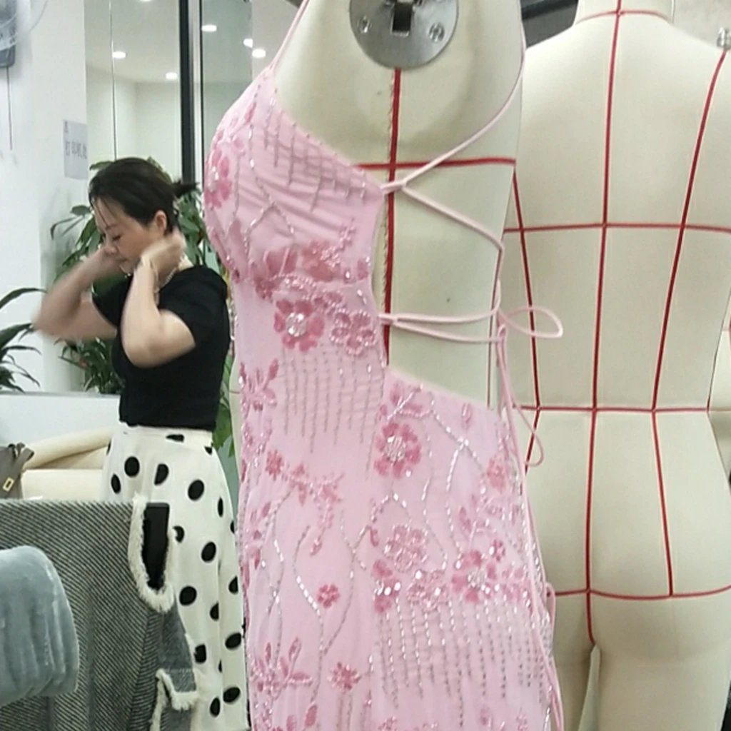 Abito lungo da donna Y2K con perline e paillettes, ricamo floreale, senza maniche, abito estivo con cinturino per spaghetti incrociato senza schienale