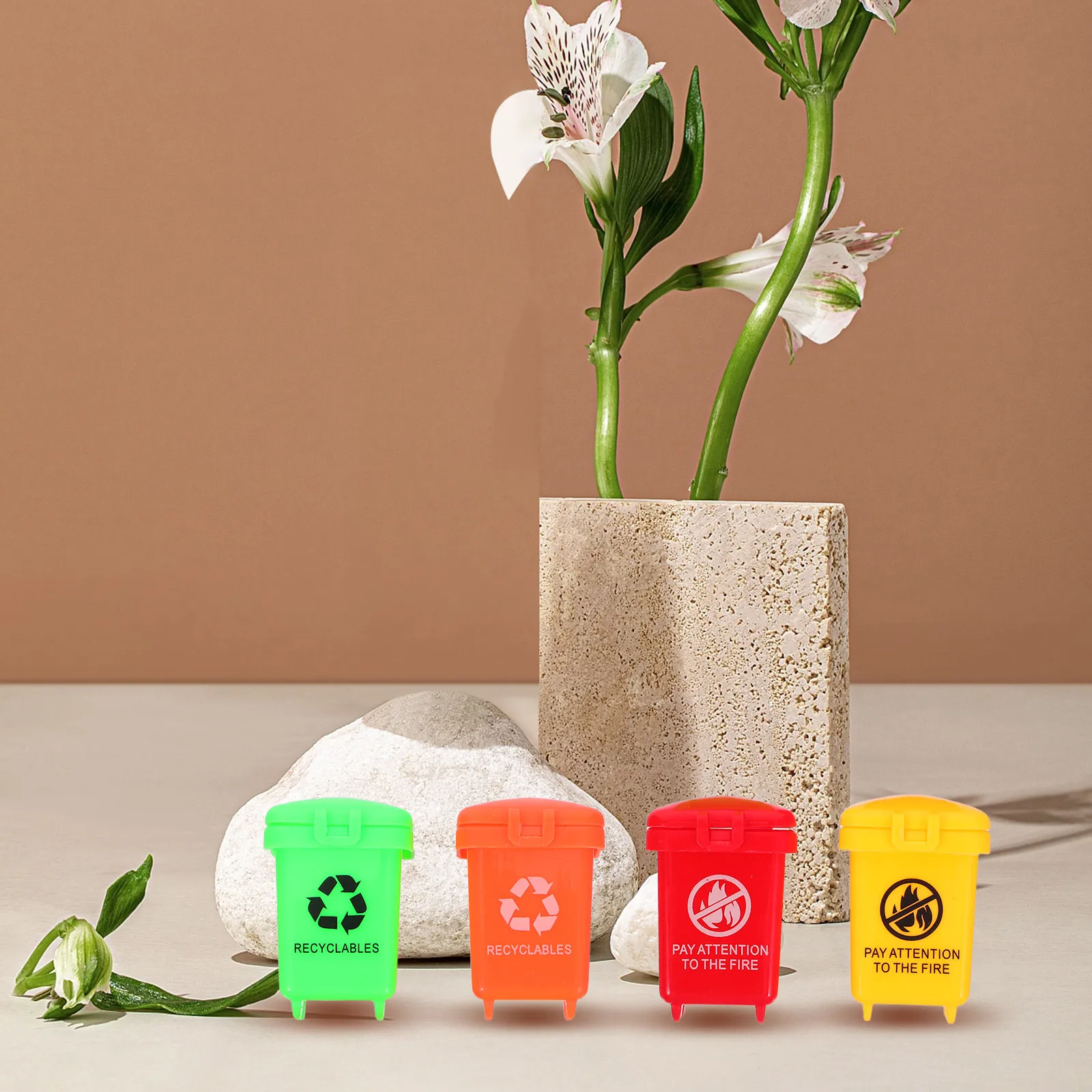 20 pezzi di pattumiera simulata piccola con coperchio giocattoli per lo smistamento dei rifiuti mini bidone della spazzatura modello in plastica in miniatura bidoni per bambini