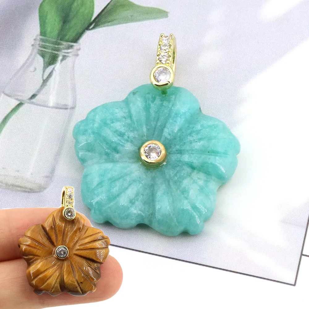 

25mm Natural Stone Crystal Zircon Peach Blossom Flowers Plant Series Pendant Handcrafted DIY Earring Bracelet Necklace Accessory