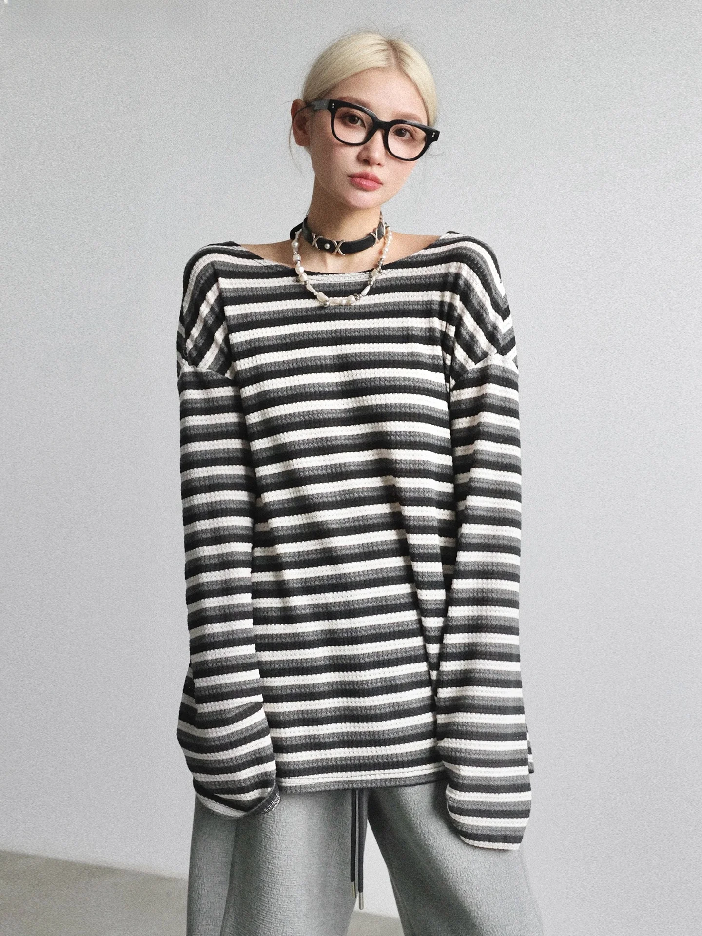 

Wuhuanxiang Women's Knitted Hollow out Stripe T-irt Front Ba Two-Way Wear Loose Fit Long Sve Polyester Blend