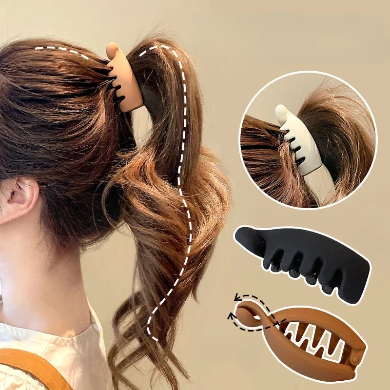 女性のための韓国のツイスト爪,ハイポニーテールスタイリングツール,シンプルなデザイン,ヘアアクセサリー,カニのヘアグリップ,モノクロの帽子