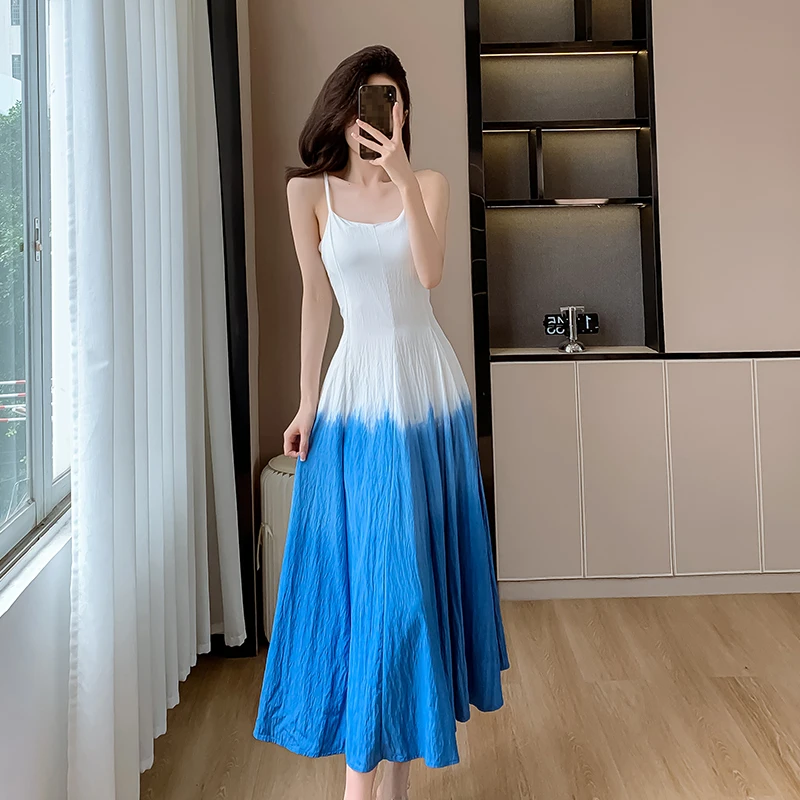 2024 Zomervakantie Strand Midi Jurk Chique Mode Vrouwen Spaghettiband Blauw Wit Gradiënt Slanke Taille Rugloze Boho Kleding