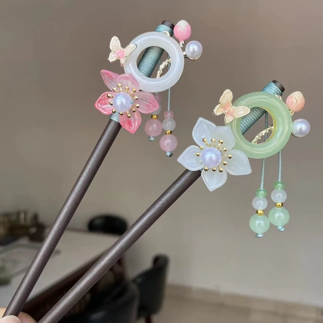 1pc Elegant Temperament Three-dimensional Flower Tassel Women Wooden Hairpin Retro High-end Feeling Cheongsam Tassel Hairpin