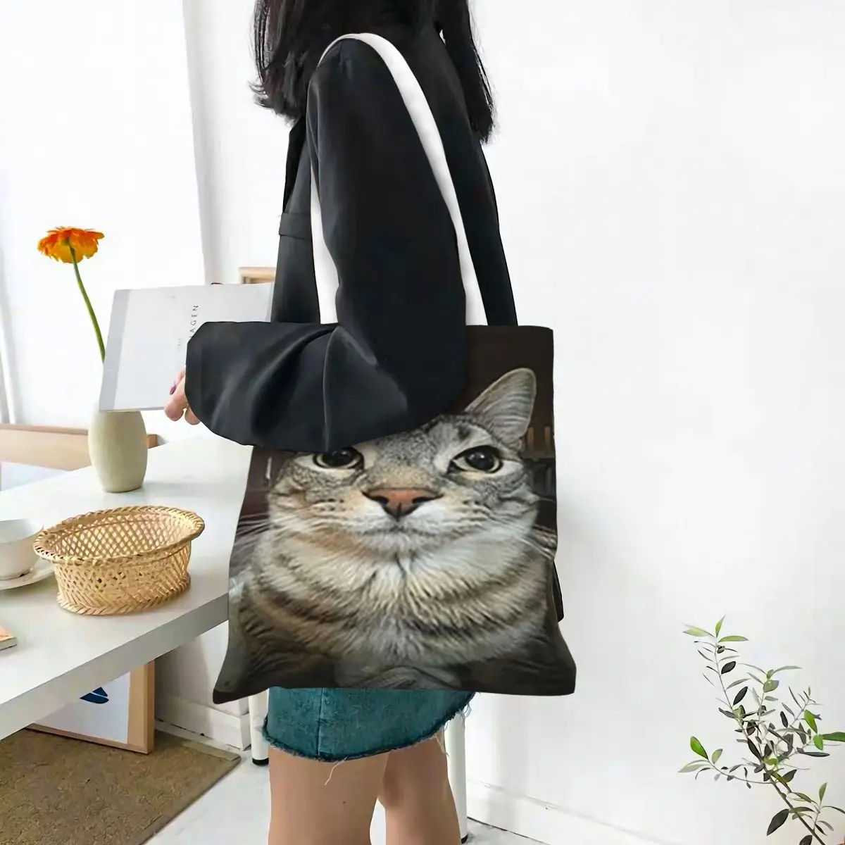 Cat Looking Directly At You Shopping Bags Folding Canvas The Tote Bag Ladies Shoulder Tote Travel Handbag