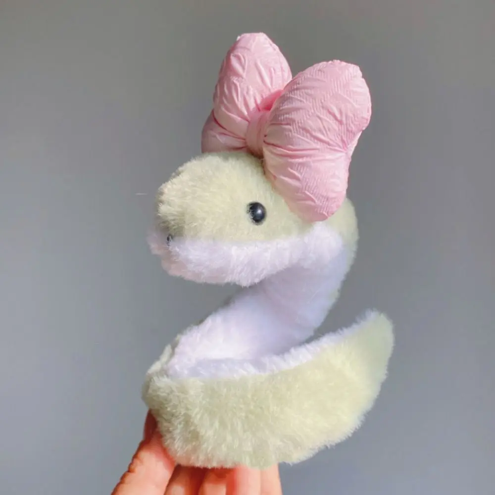 

Мягкая плюшевая змейка-игрушка «Год Змеи»: милая кавайная змея для декора автомобиля