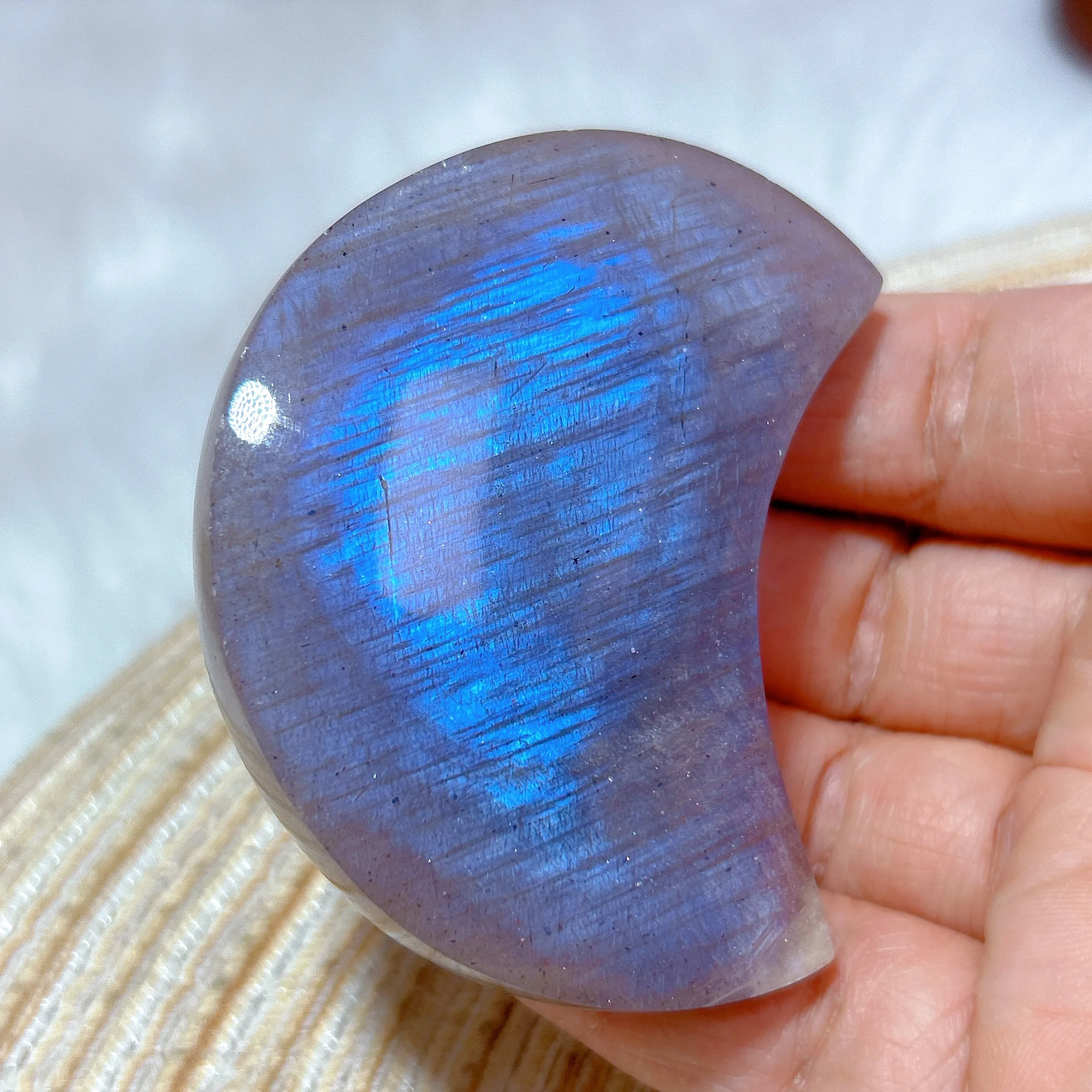 Natural Crystal Moonstone With Sunstone Moon Carving Blue Falsh Healing High Quality Gemstones Energy Reiki Home Decoration Gift