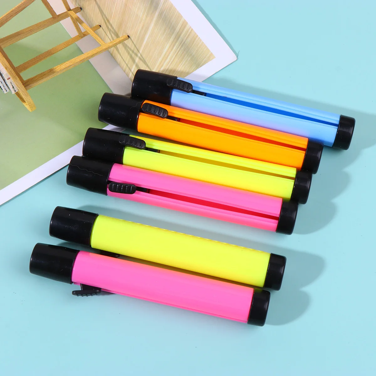 

6Pcs Chalk Holder Adjustable Eco-Friendly Storage Set for Teaching School Home Use Random Color Chalk Storage Set