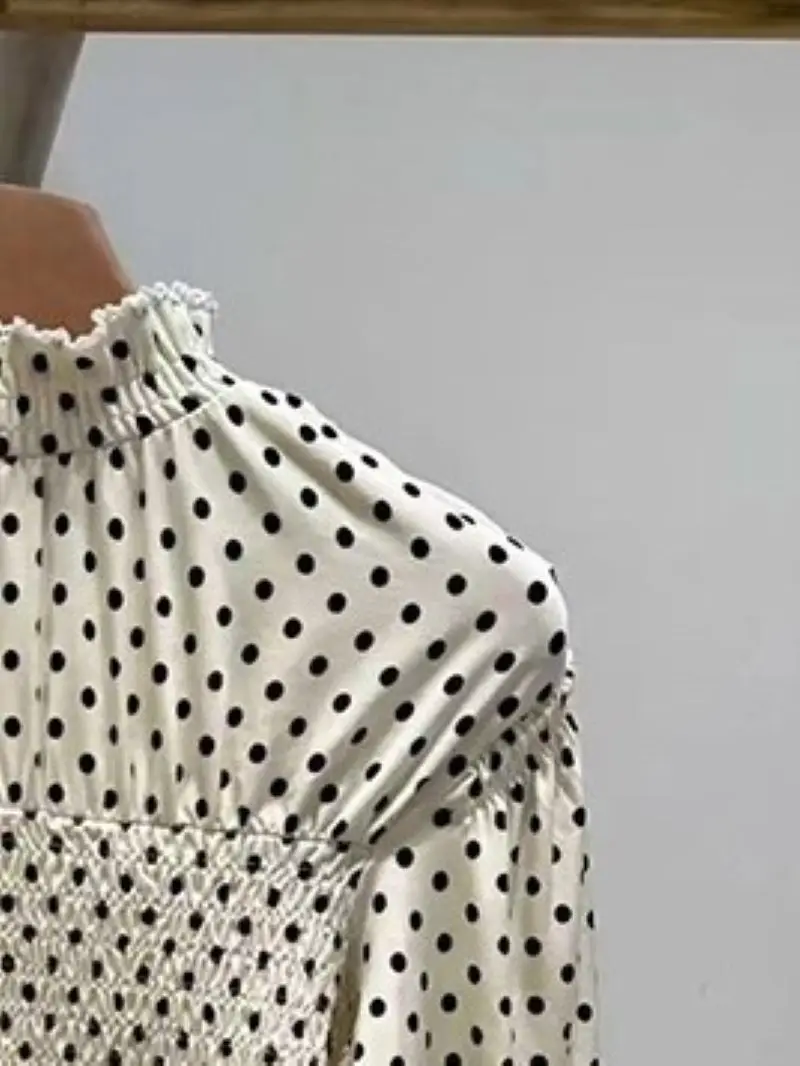 Camicetta da donna con stampa a pois camicetta con colletto arruffato manica corta elastico in vita pieghettata elegante camicia autunno 2024