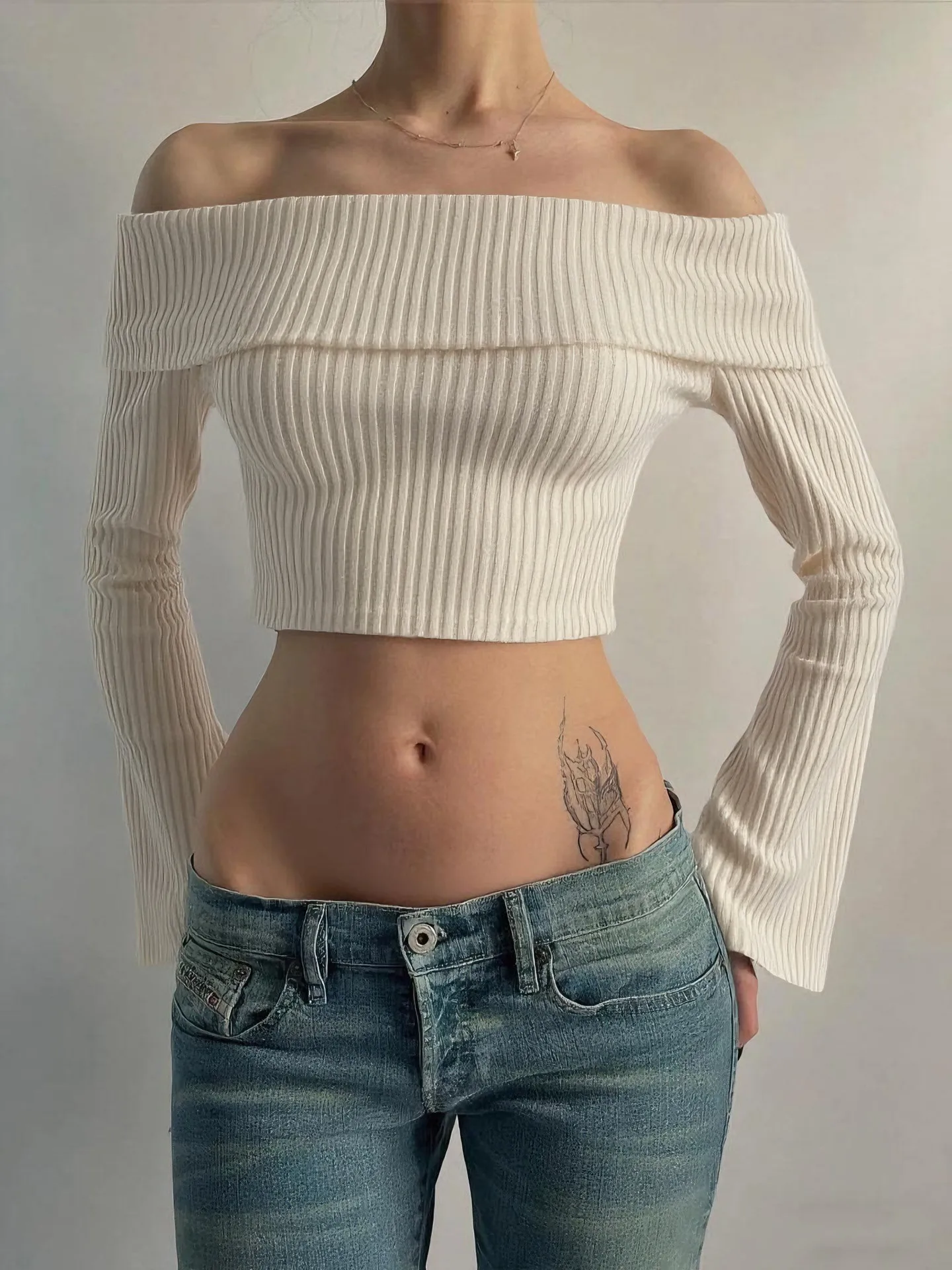 Women Apricot Off-shoulder Long Sleeve Knit T-shirt Aesthetic Retro Slim Fit Cropped T-shirt Y2K Gyaru Tee Top for Women Autumn